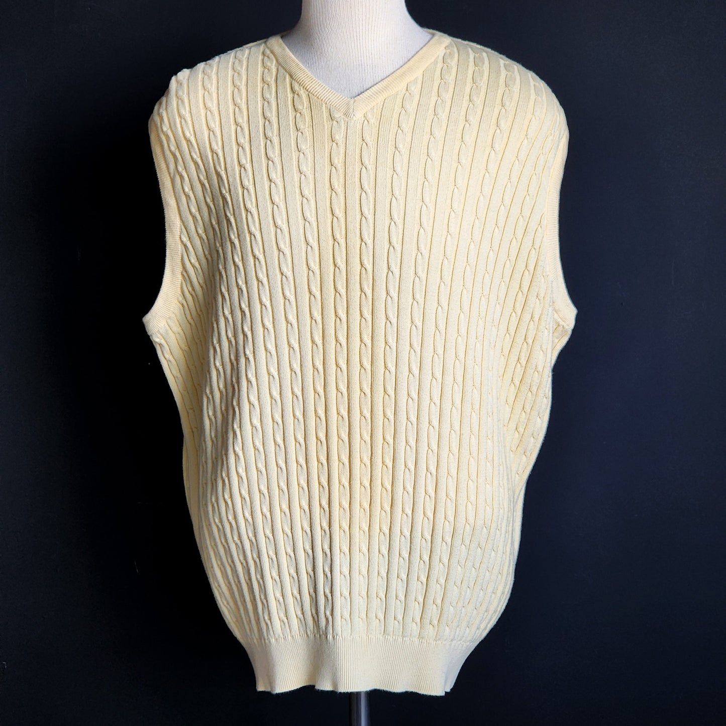 Vintage Men's Reebok Golf Chunky Knitted Vest (XL) - Reclaimed Mt. Goods