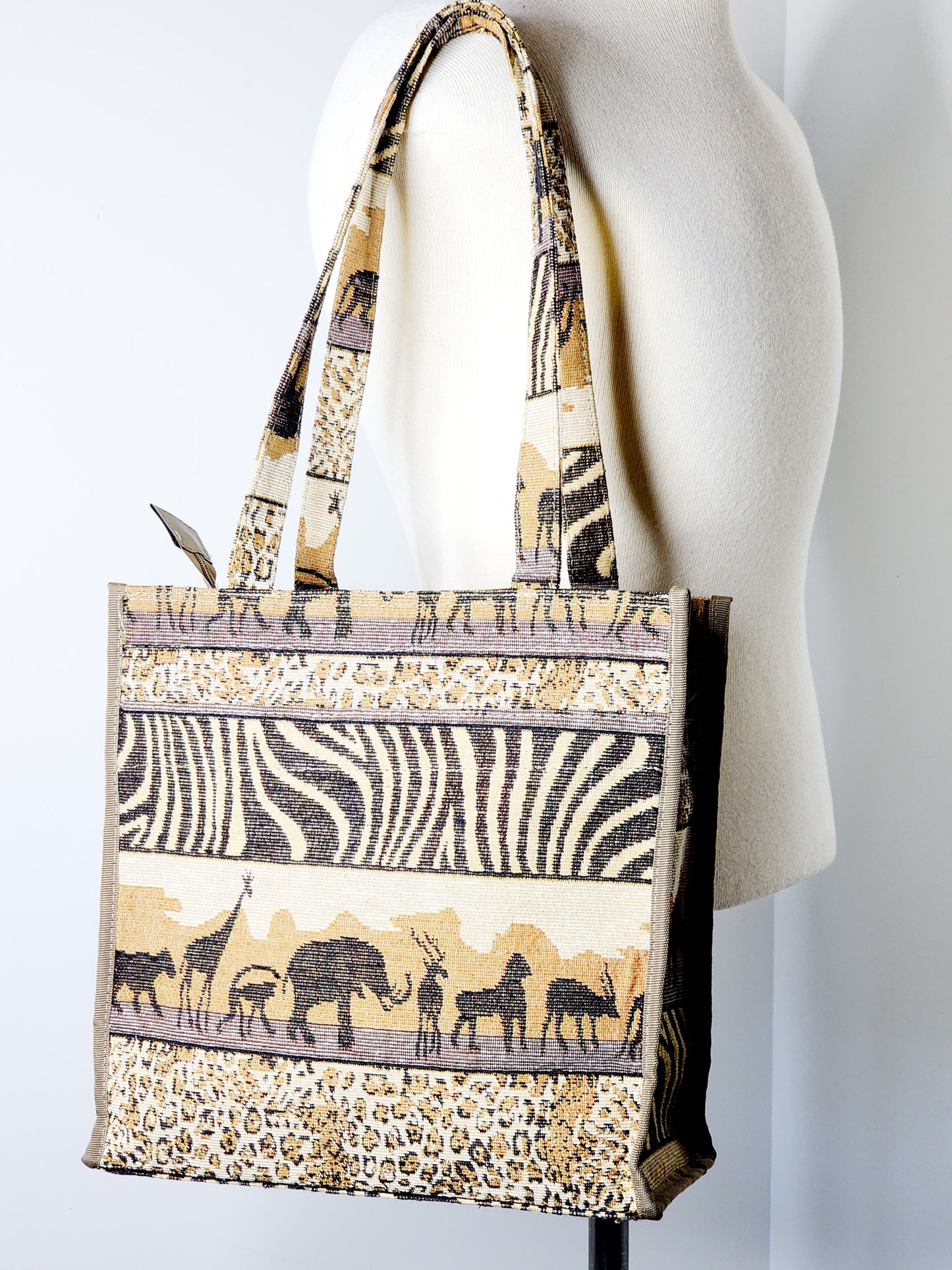 XL Like-New Vtg Jade Safari Tapestry Bag