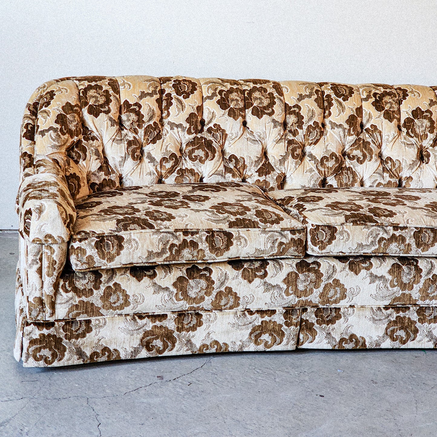 Vtg 1970s Tufted Brown & Cream Floral Print Sofa