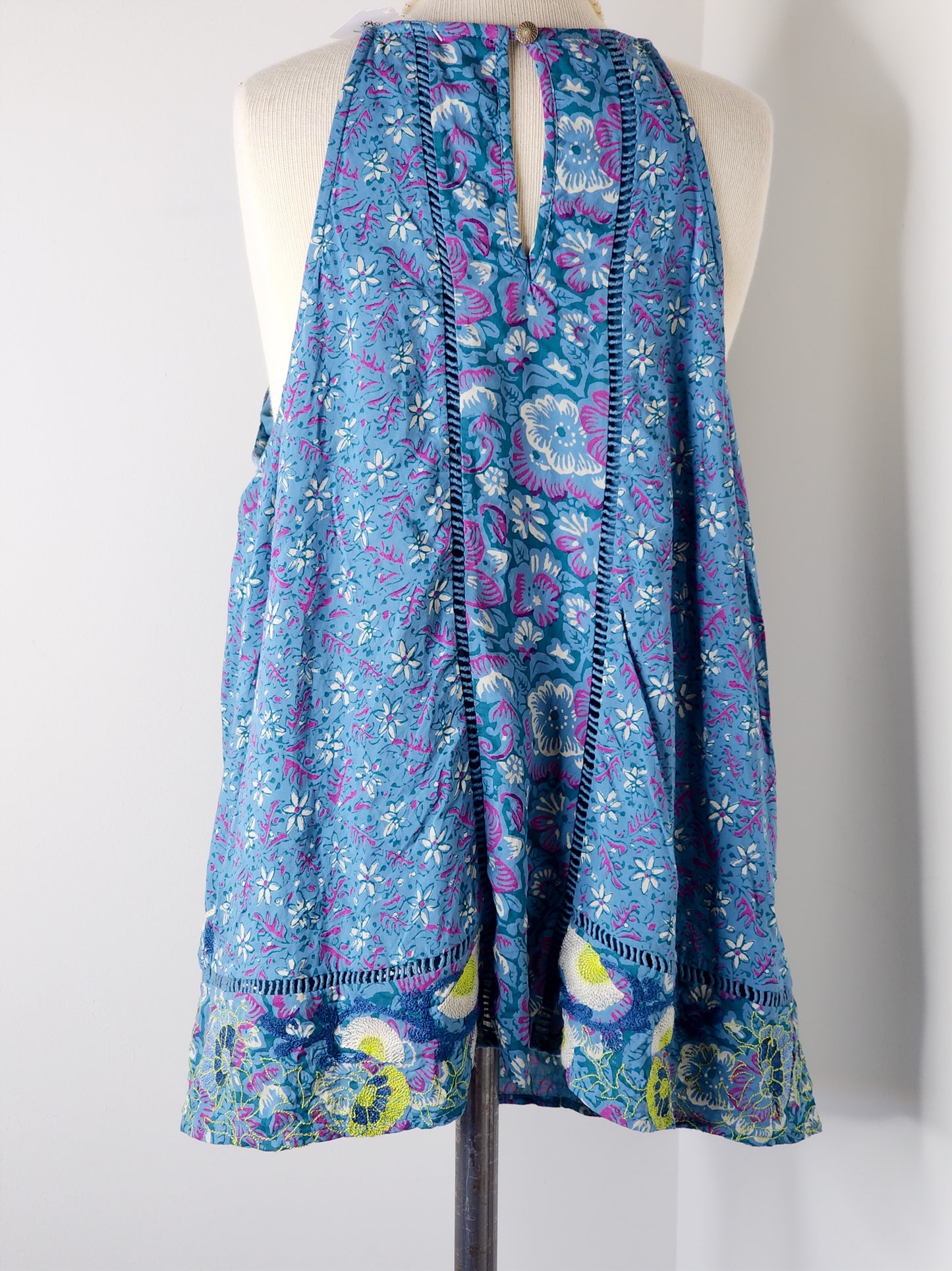 Anthropologie Akemi + Kin Floral Blouse Size M