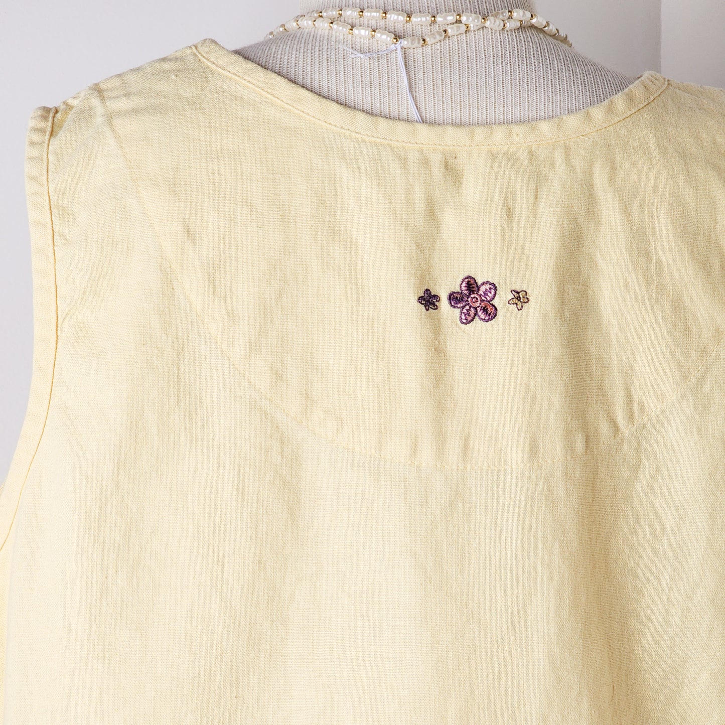 Cute Embroidered Yellow Tank Top Tagged Medium