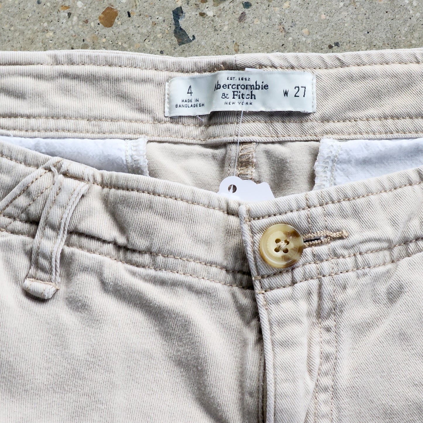 Abercrombie Low-Rise Khaki Shorts Tagged 27