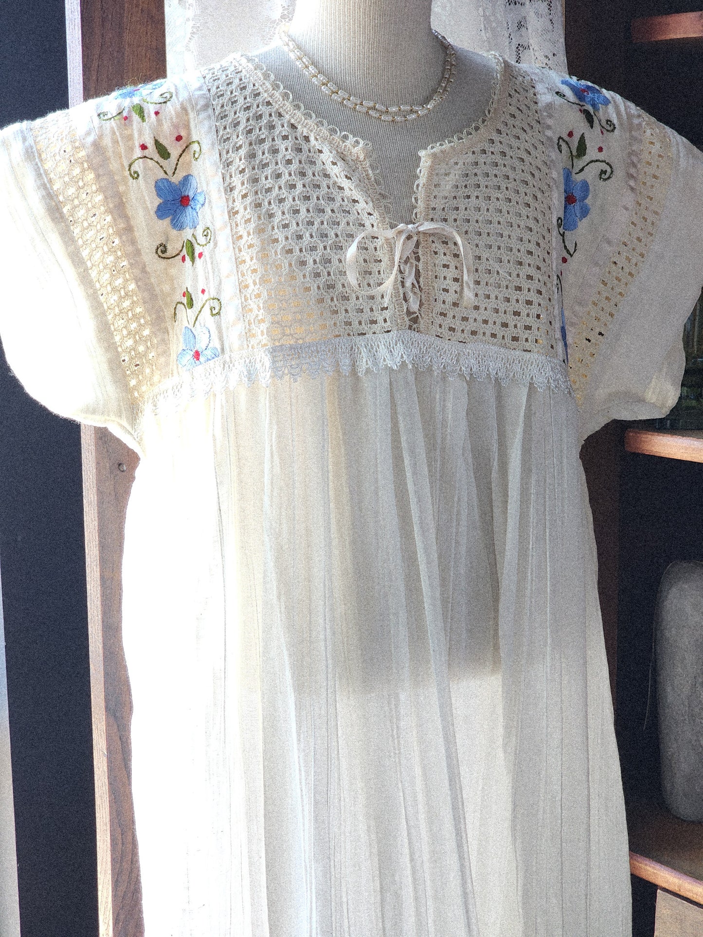 Vtg Embroidered Linen Blend Dress