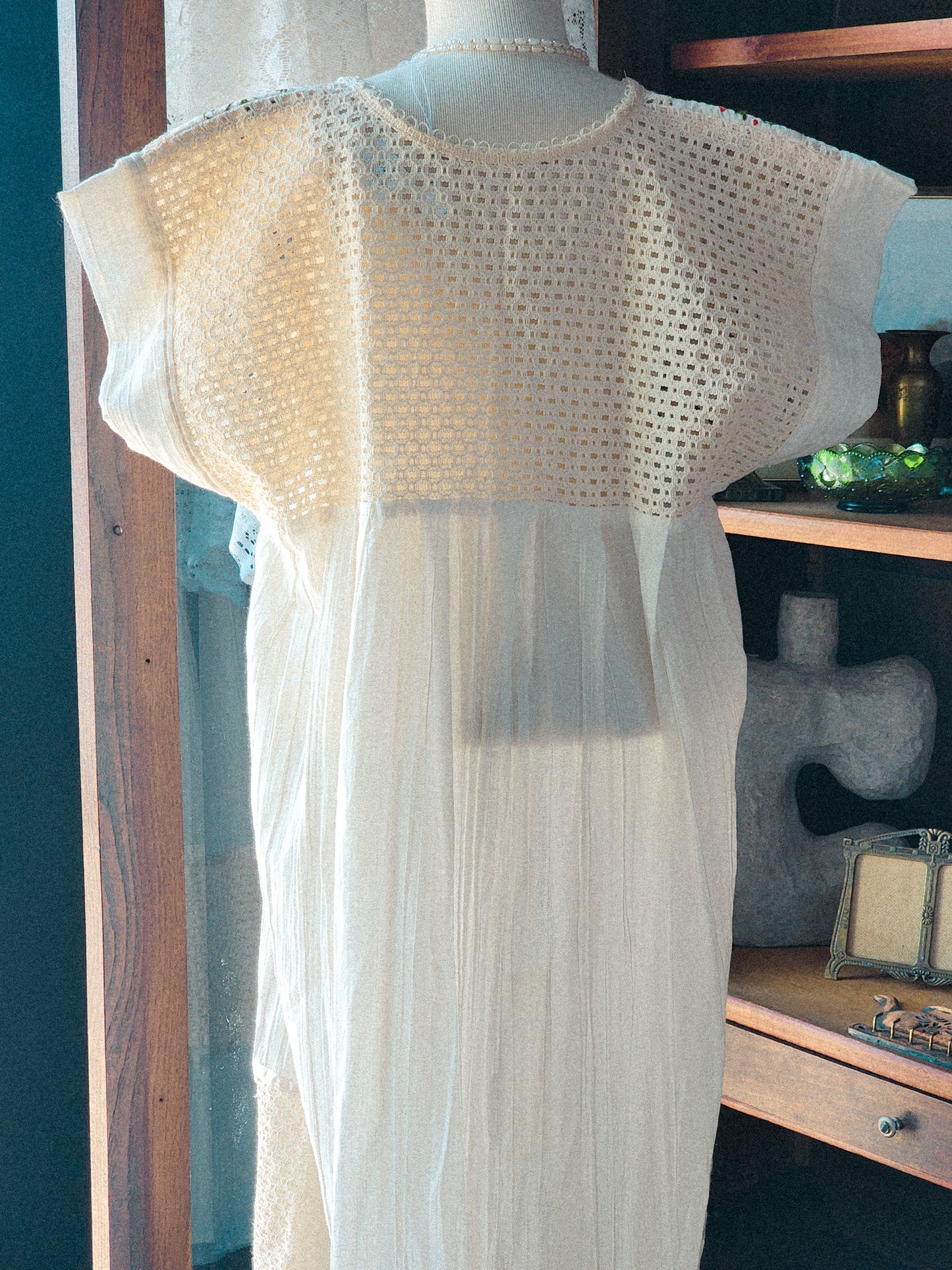 Vtg Embroidered Linen Blend Dress