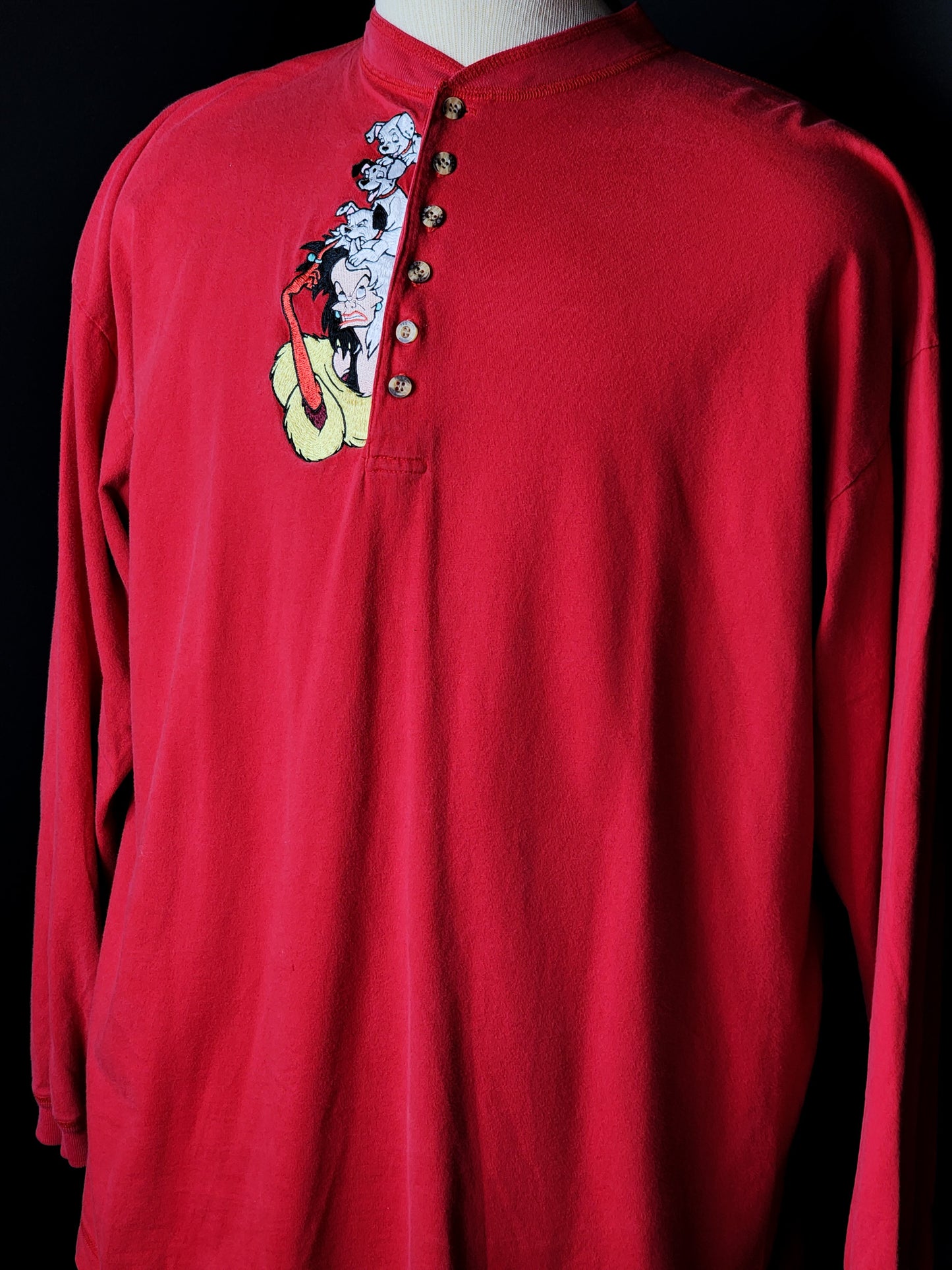 Vtg 90's Disney Embroidered 101 Dalmatians Red Long-sleeved Shirt