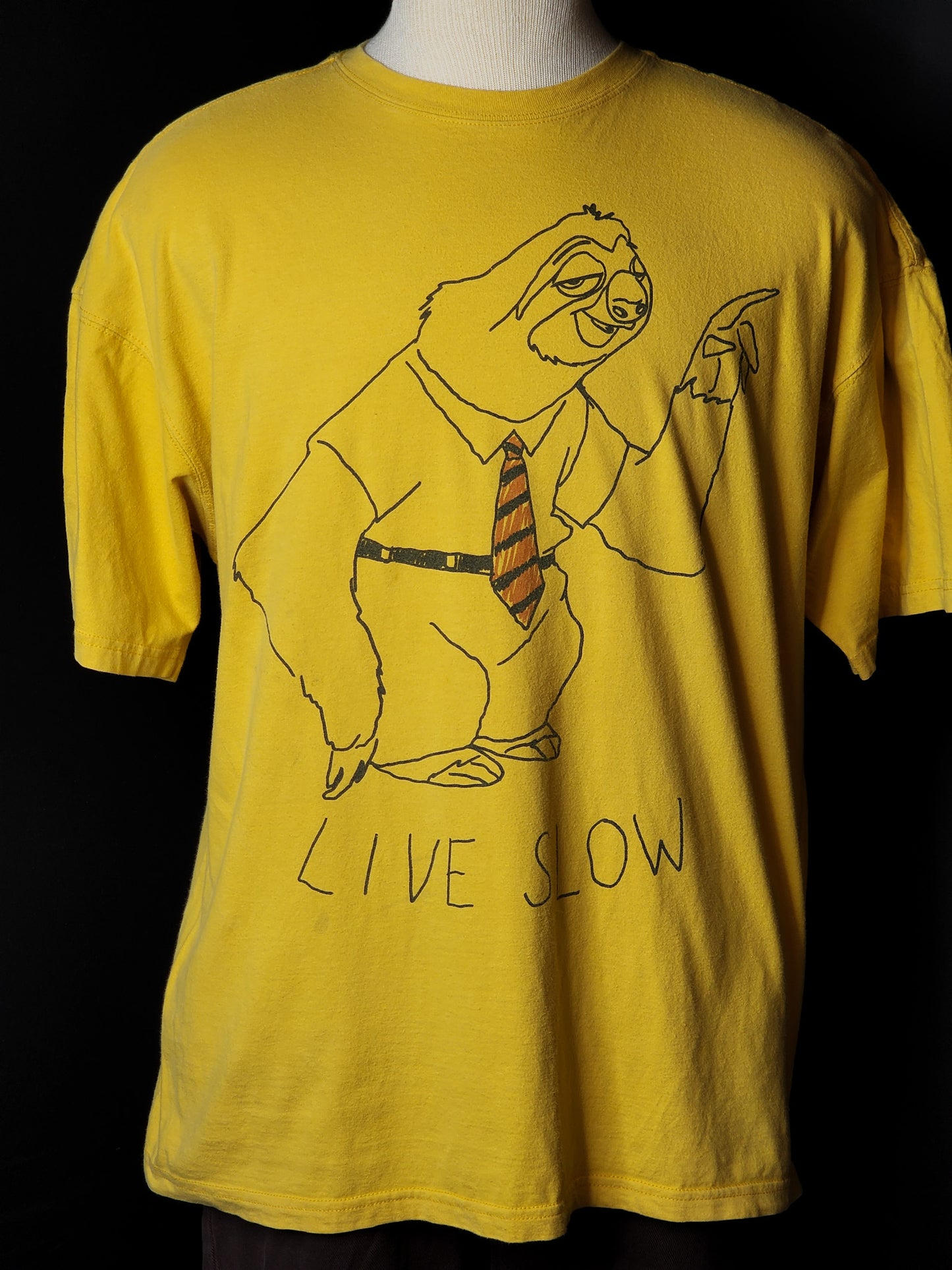 "Live Slow" Flash the Sloth Disney Tee Tagged L