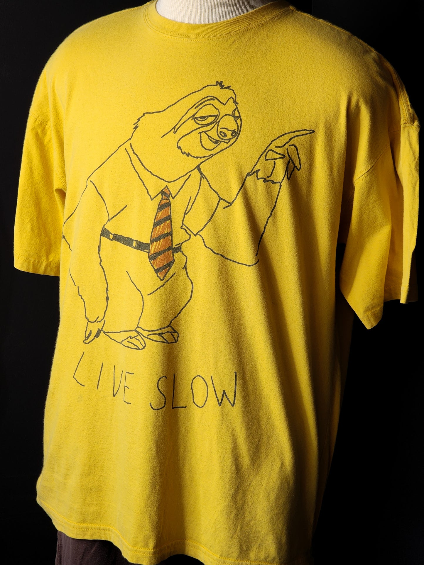 "Live Slow" Flash the Sloth Disney Tee Tagged L