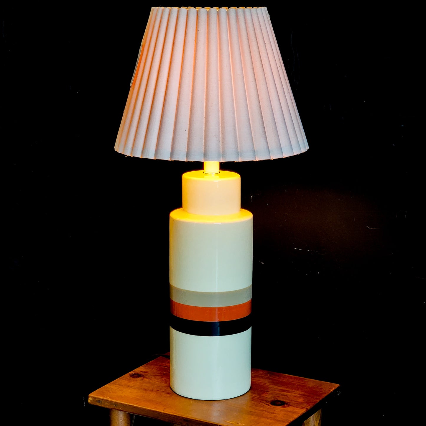 Vintage Mid-Century Table Lamp