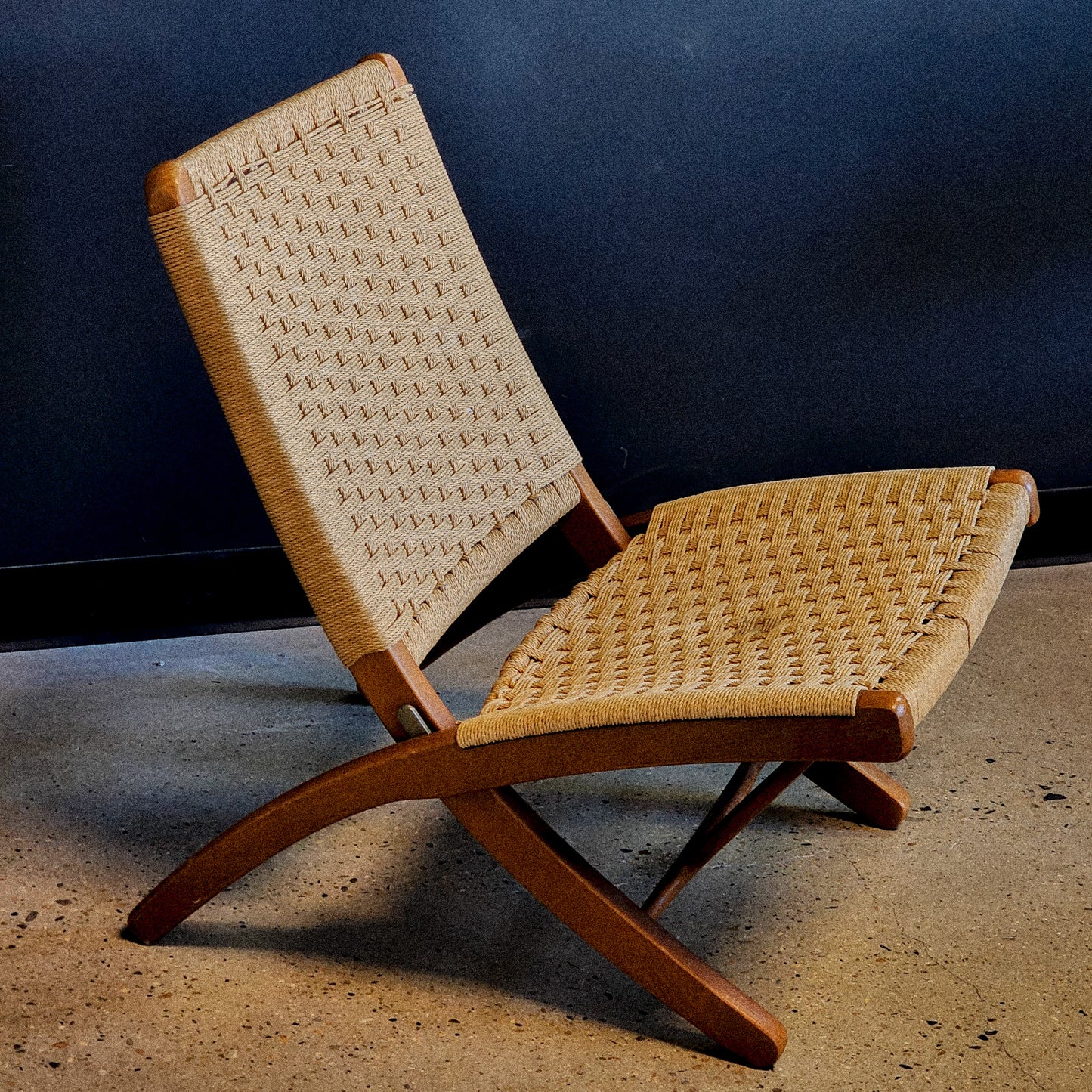 Hans Wegner Style Japanese Mid Century Folding Rope Lounge Chair